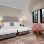 Grand Park 4*