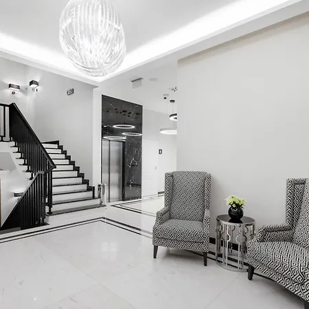 Grand Park Hotel