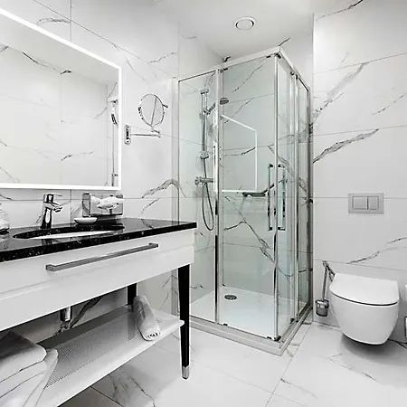 Hotell Grand Park