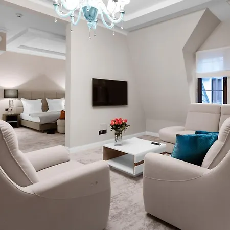 Grand Park Hotel 4*